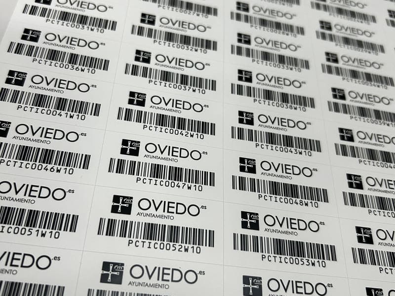 Imprime etiquetas completamente personalizadas y en diferentes formatos con Imprenta Torcal